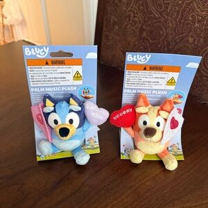 NEW 2026 Bluey & Bingo Valentine's Palm Music Plush Hearts Hooray - Set of 2